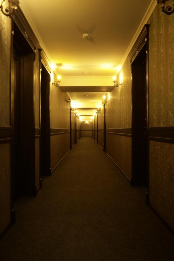 Redline Hotel ティビリシ エクステリア 写真