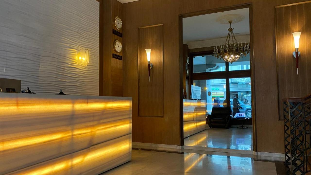 Redline Hotel ティビリシ エクステリア 写真