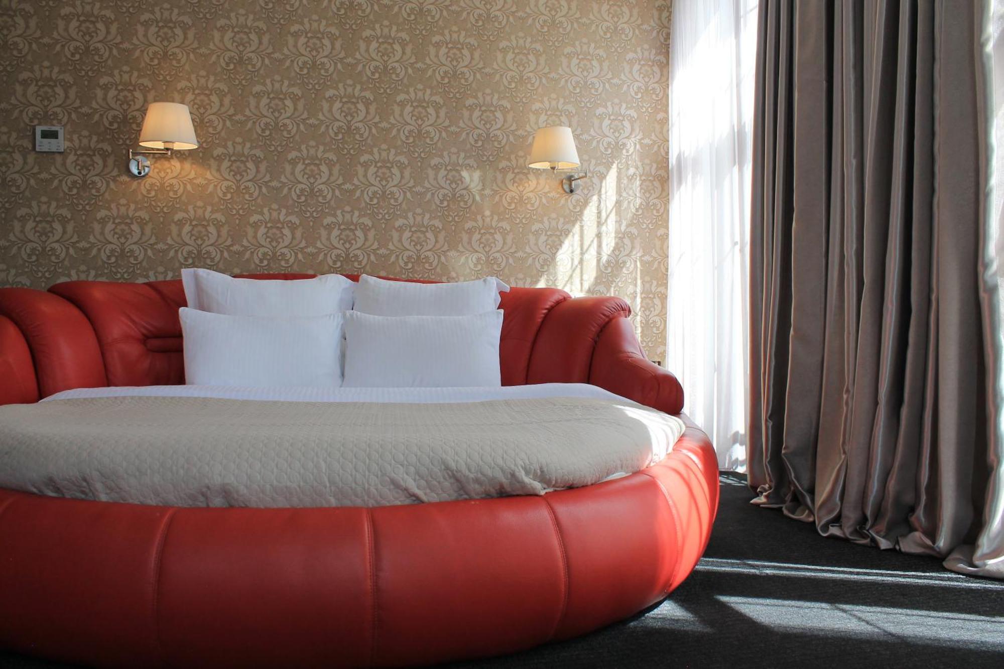 Redline Hotel ティビリシ エクステリア 写真